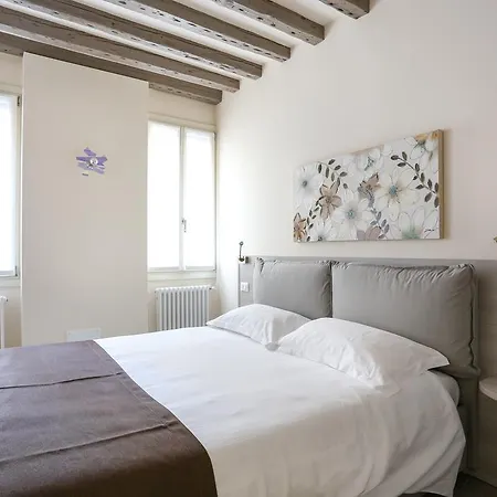 Rialto 1602 Apartman *